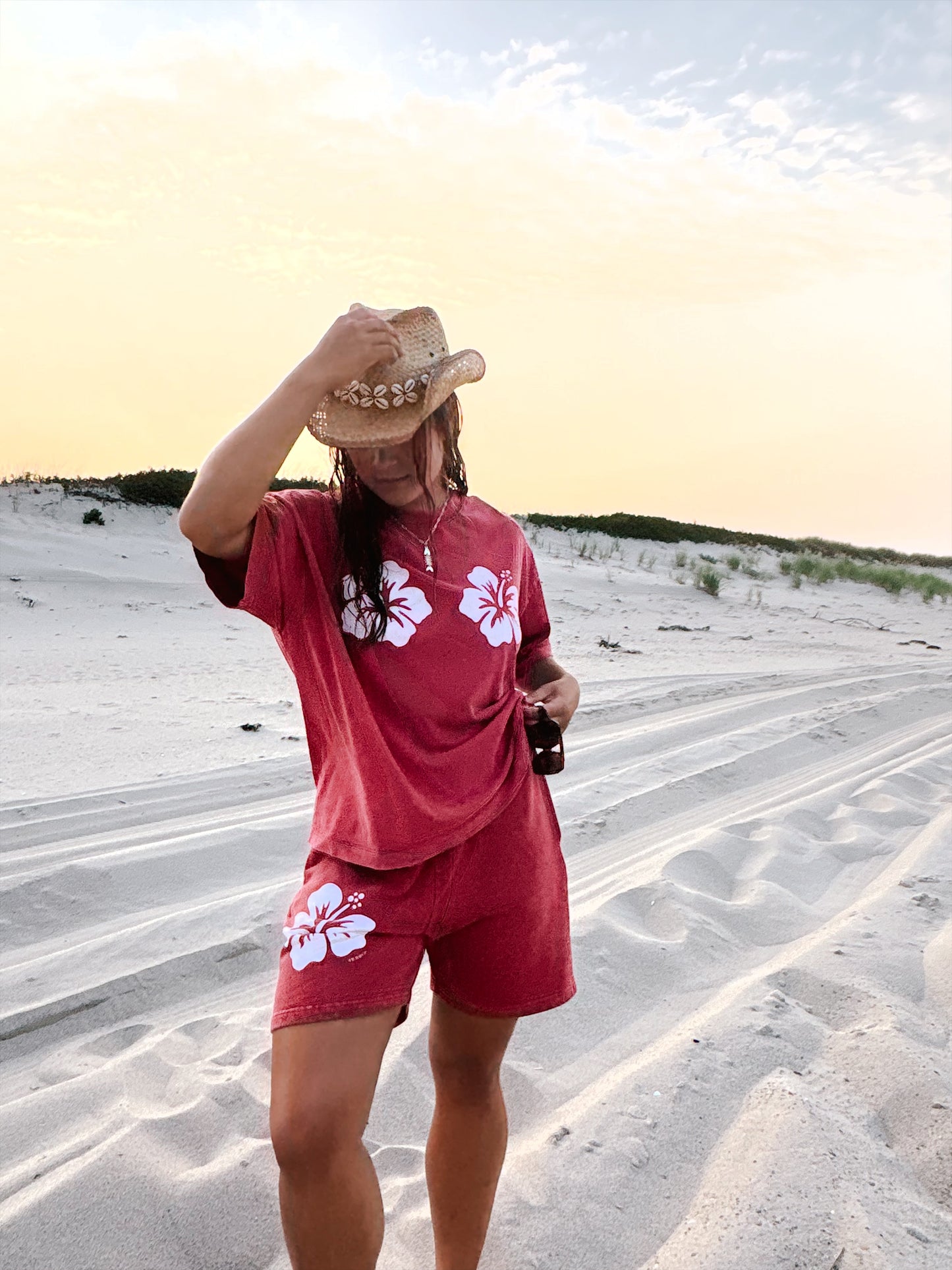 Hibiscus Heat Tee